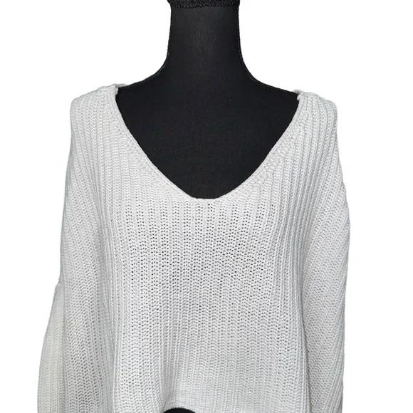 Free People Damsell Bell Sleeve Chunky Knit Cropped Sweater-Size Small - Picture 3 of 10